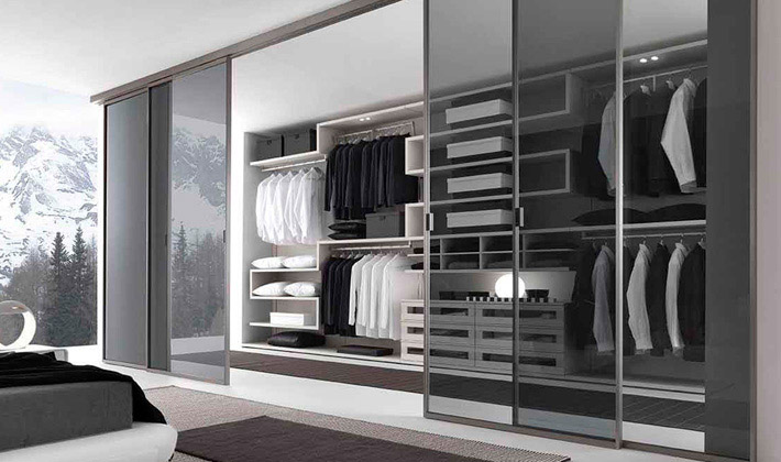 Walk in closet